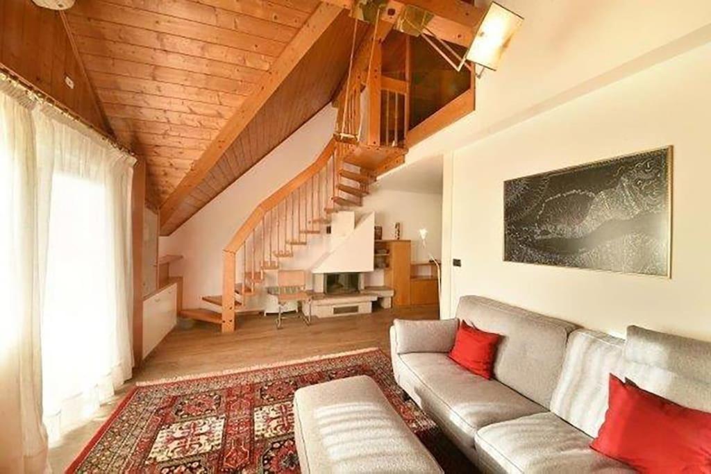 Apartament Penthouse In The Centre Meran Zewnętrze zdjęcie