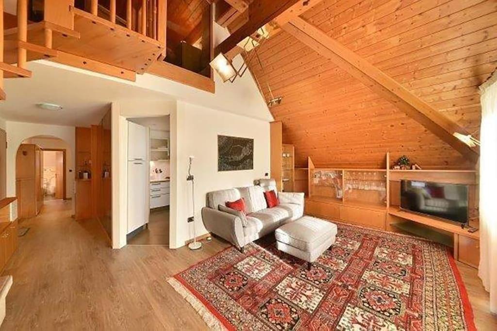 Apartament Penthouse In The Centre Meran Zewnętrze zdjęcie
