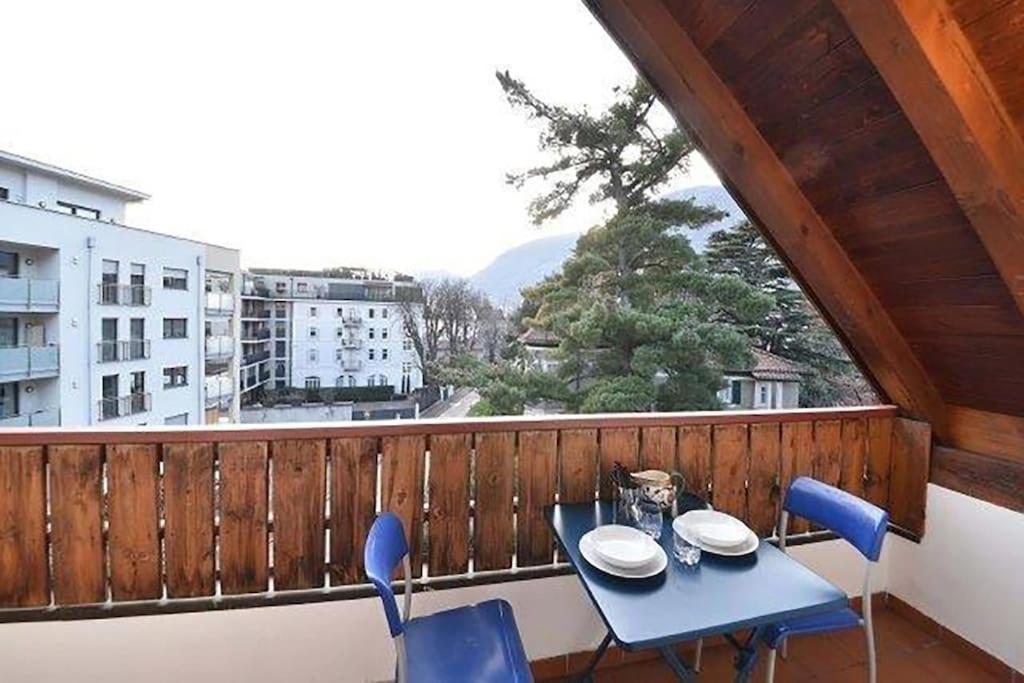 Apartament Penthouse In The Centre Meran Zewnętrze zdjęcie