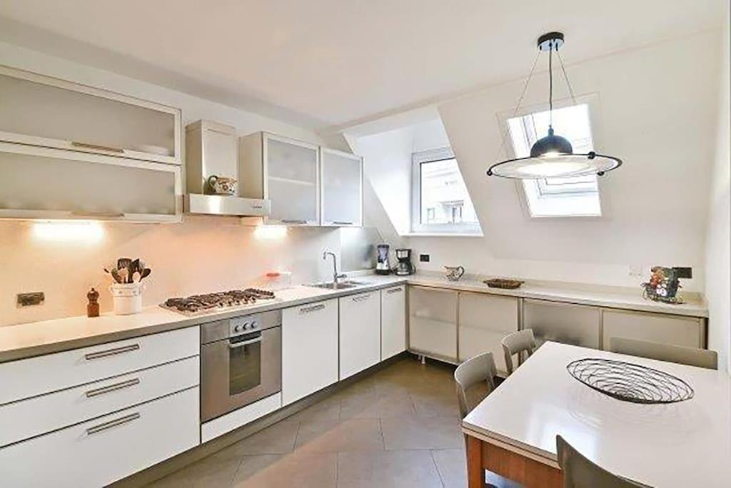 Apartament Penthouse In The Centre Meran Zewnętrze zdjęcie